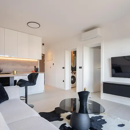 Bellamare Brand New * Zadar