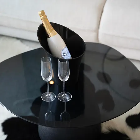 Bellamare Brand New Apartment *