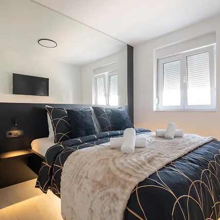 Bellamare Pool Access Apartment Zadar