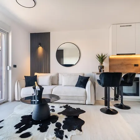 Bellamare Pool Access Apartment Zadar