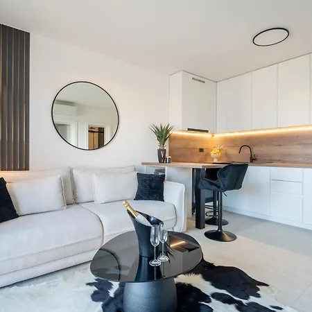 Apartment Bellamare Pool Access Zadar