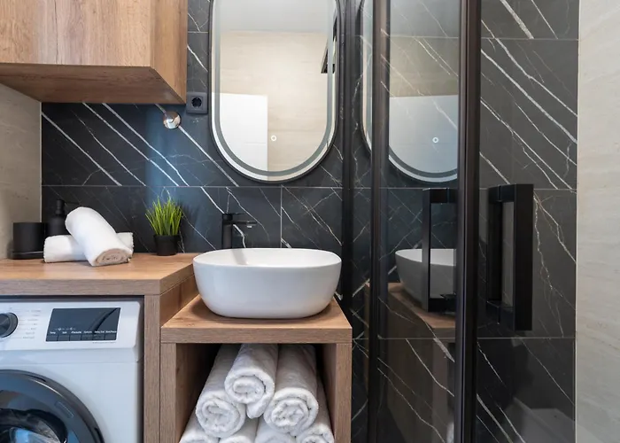 Bellamare Brand New *